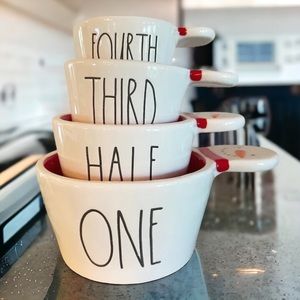 Rae Dunn Christmas measuring cups snowman measuring cups NEW